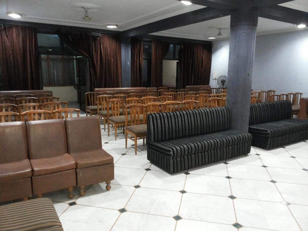 Hotel Saurab Dehradun Exterior photo